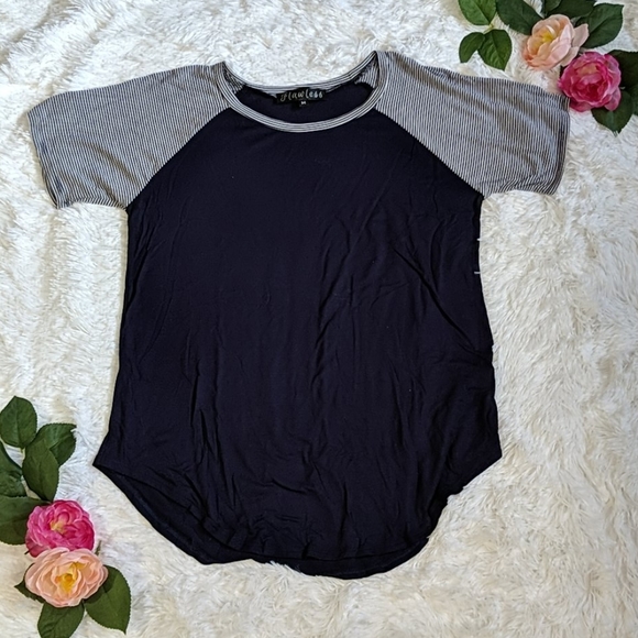 Flawless Tops - 🆑️10/$10🆑️ 🆕 Flawless Striped Tee